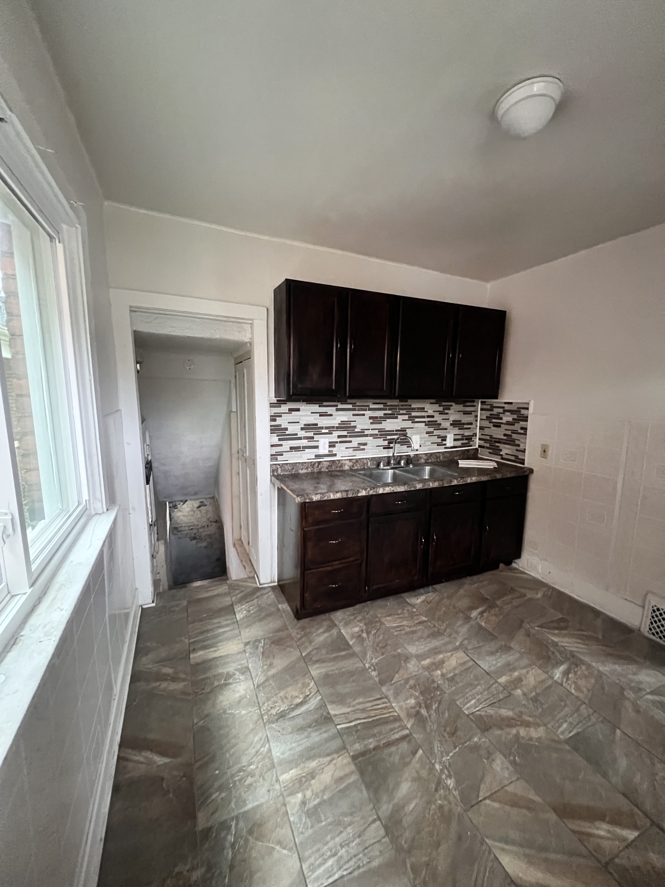 3259 West Philadelphia Street – photo 5