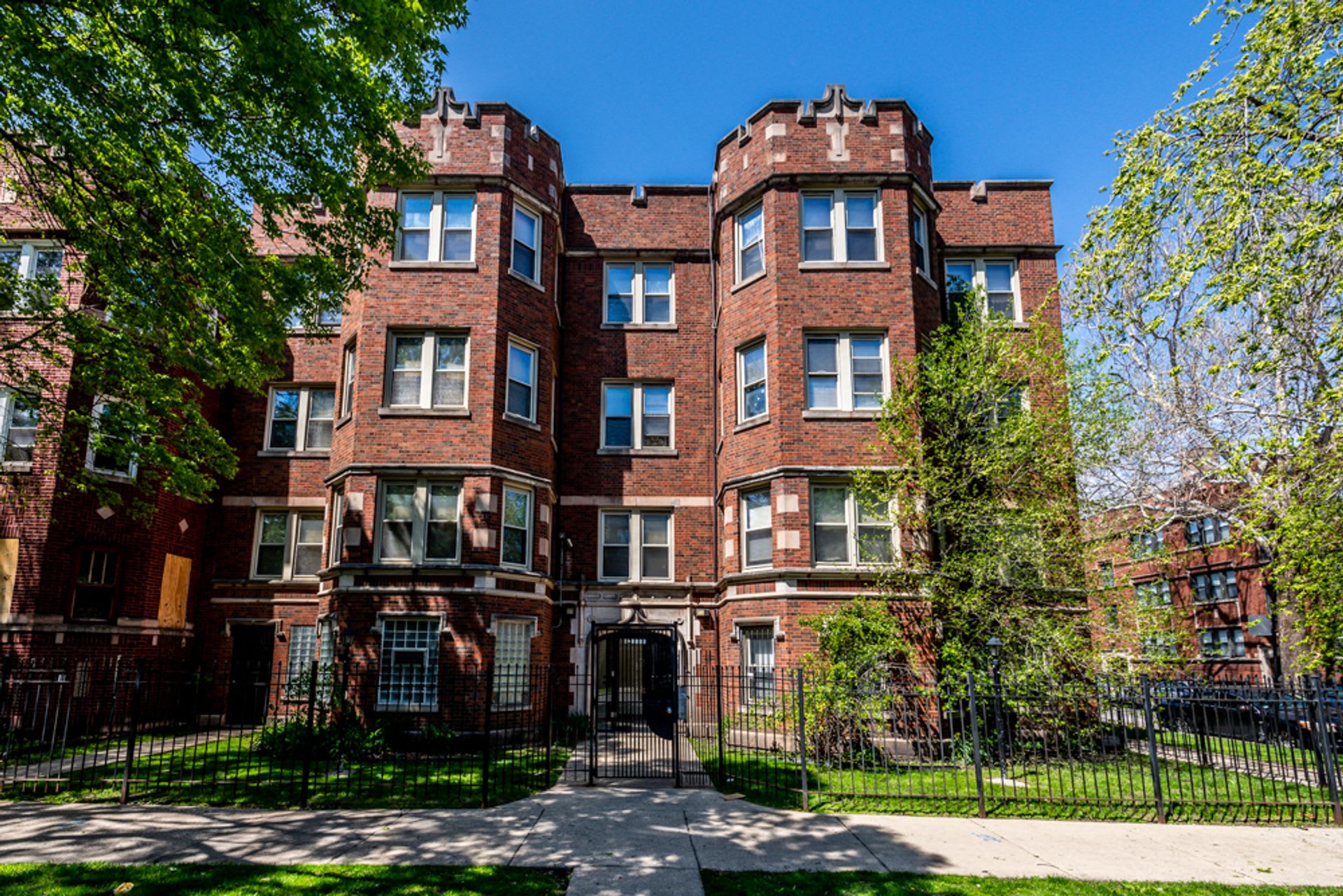 8000-8004 S Drexel Ave – photo 4