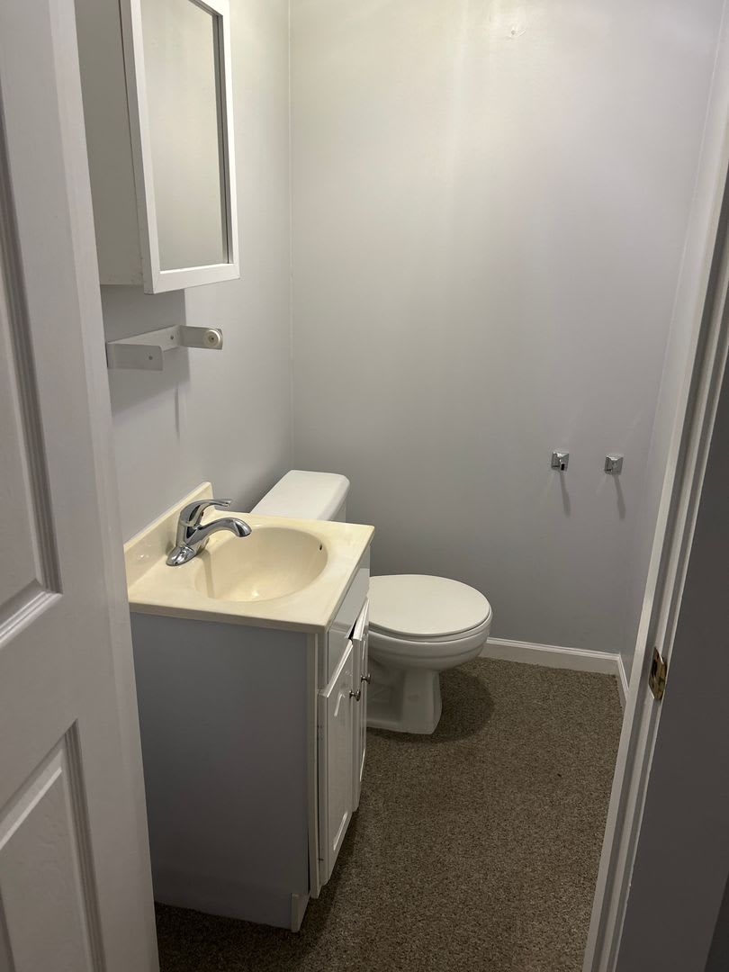216 W High St – photo 4