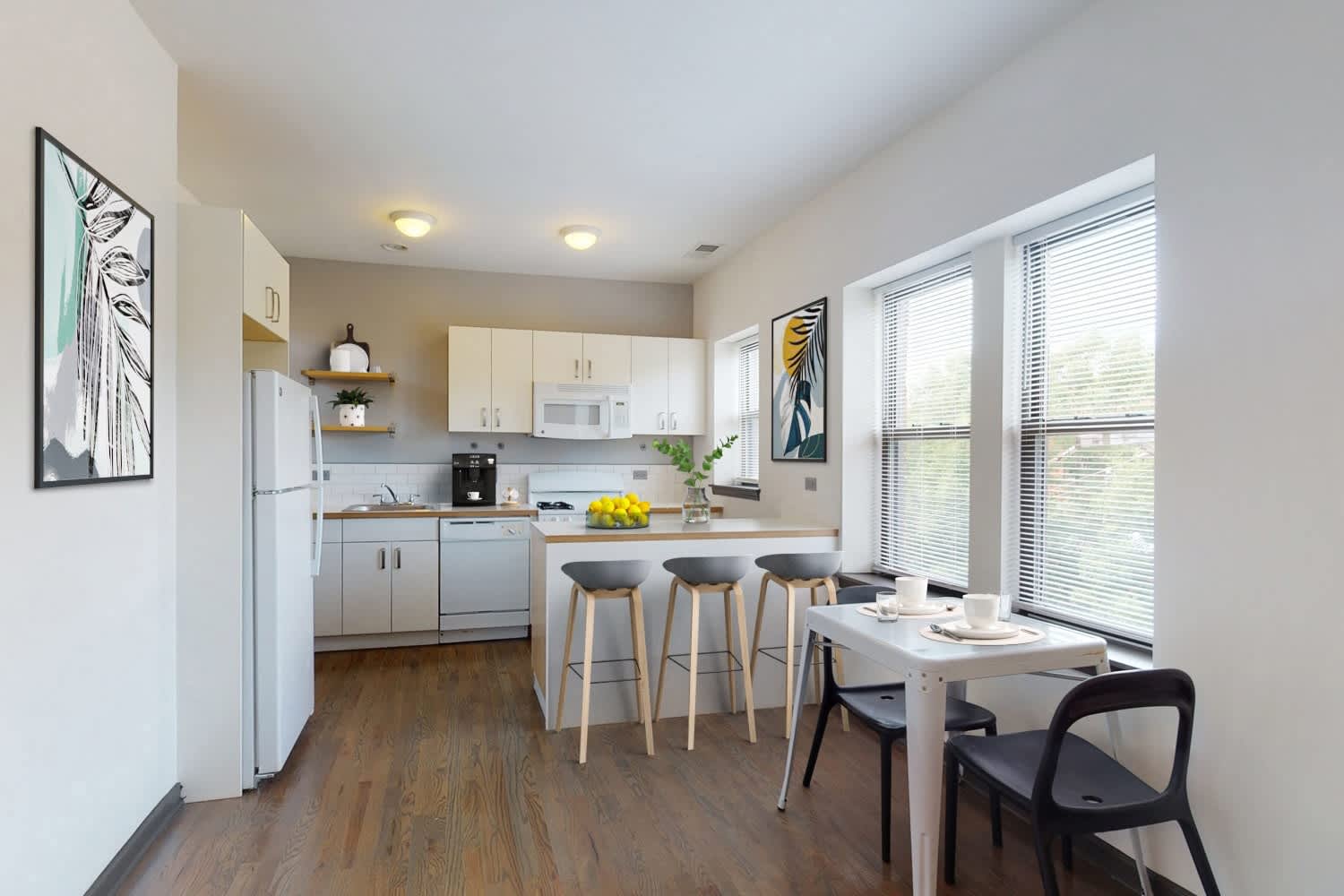 5300 S Drexel – photo 1