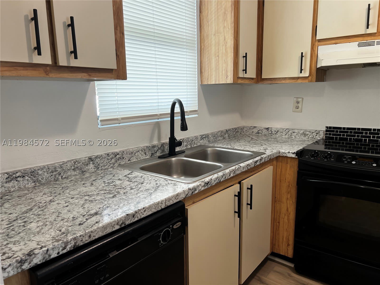 6001 Shakerwood Cir – photo 3
