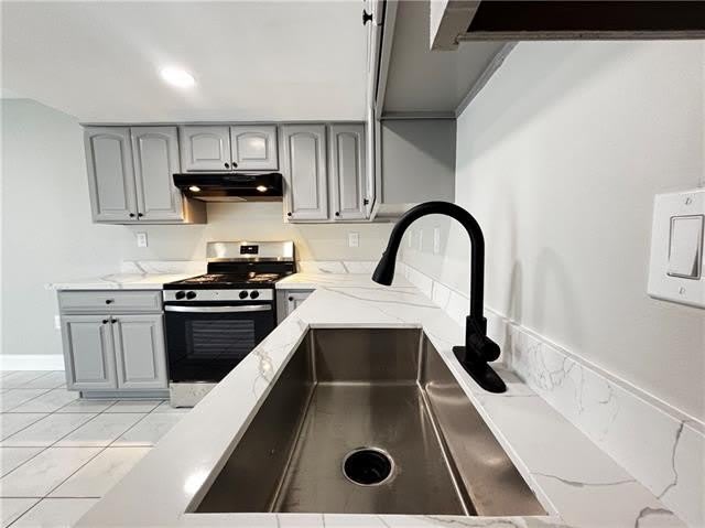6628 Harbourview Drive – photo 5