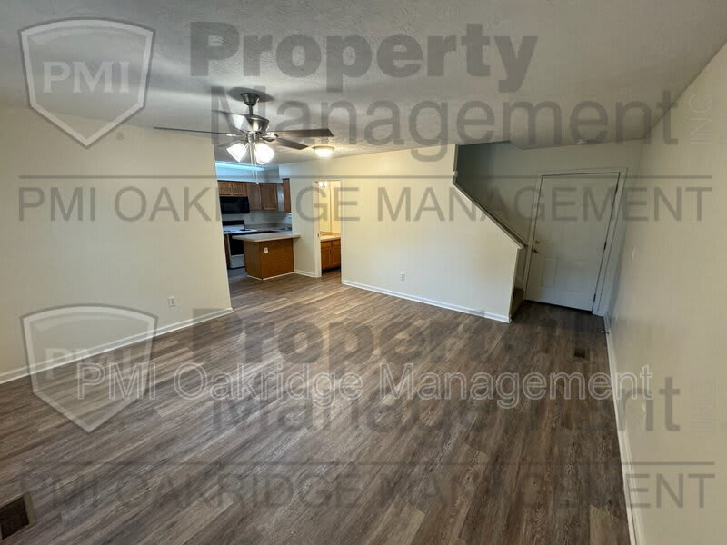 130 Heather Rd – photo 2