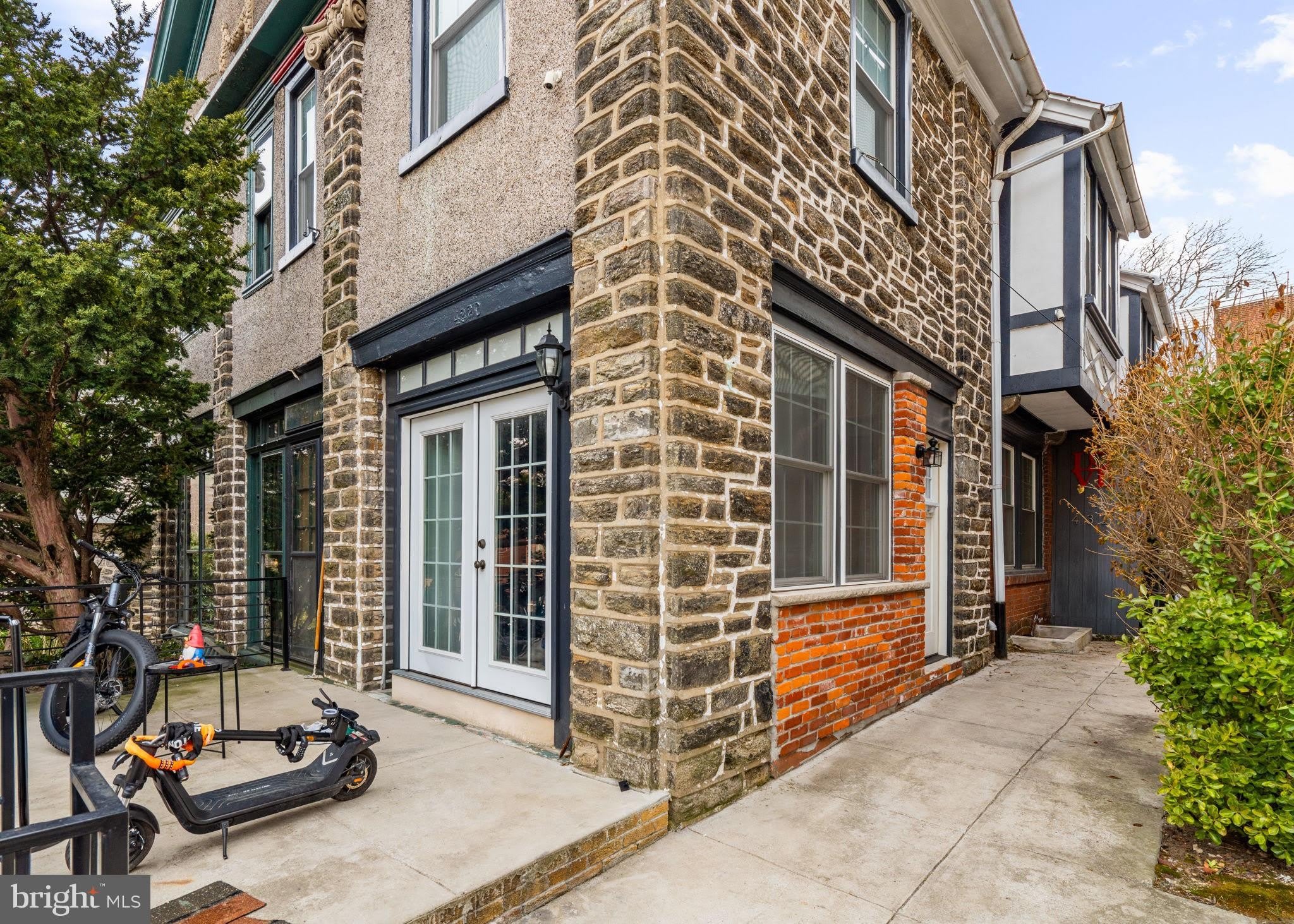 4320 Spruce Street – photo 1