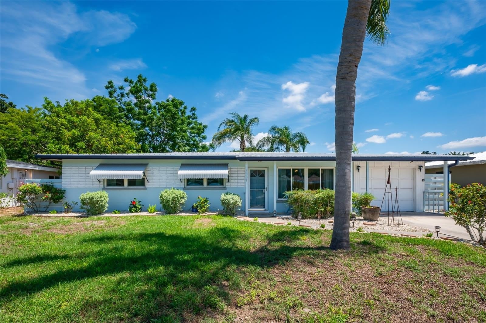 3801 HELENE Street – photo 2