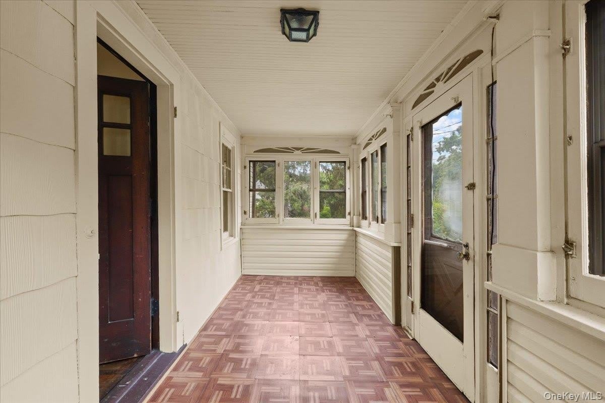 37 Yates Avenue – photo 5