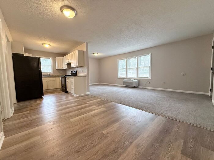 2120 Hawkins Street – photo 1