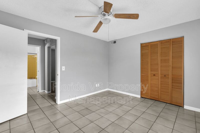 1629 W Oak Ridge Rd – photo 5