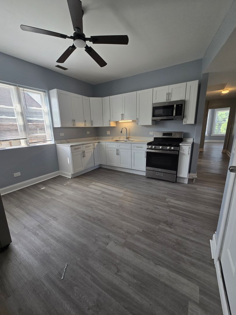 1111 W 62Nd Street Lo – photo 1