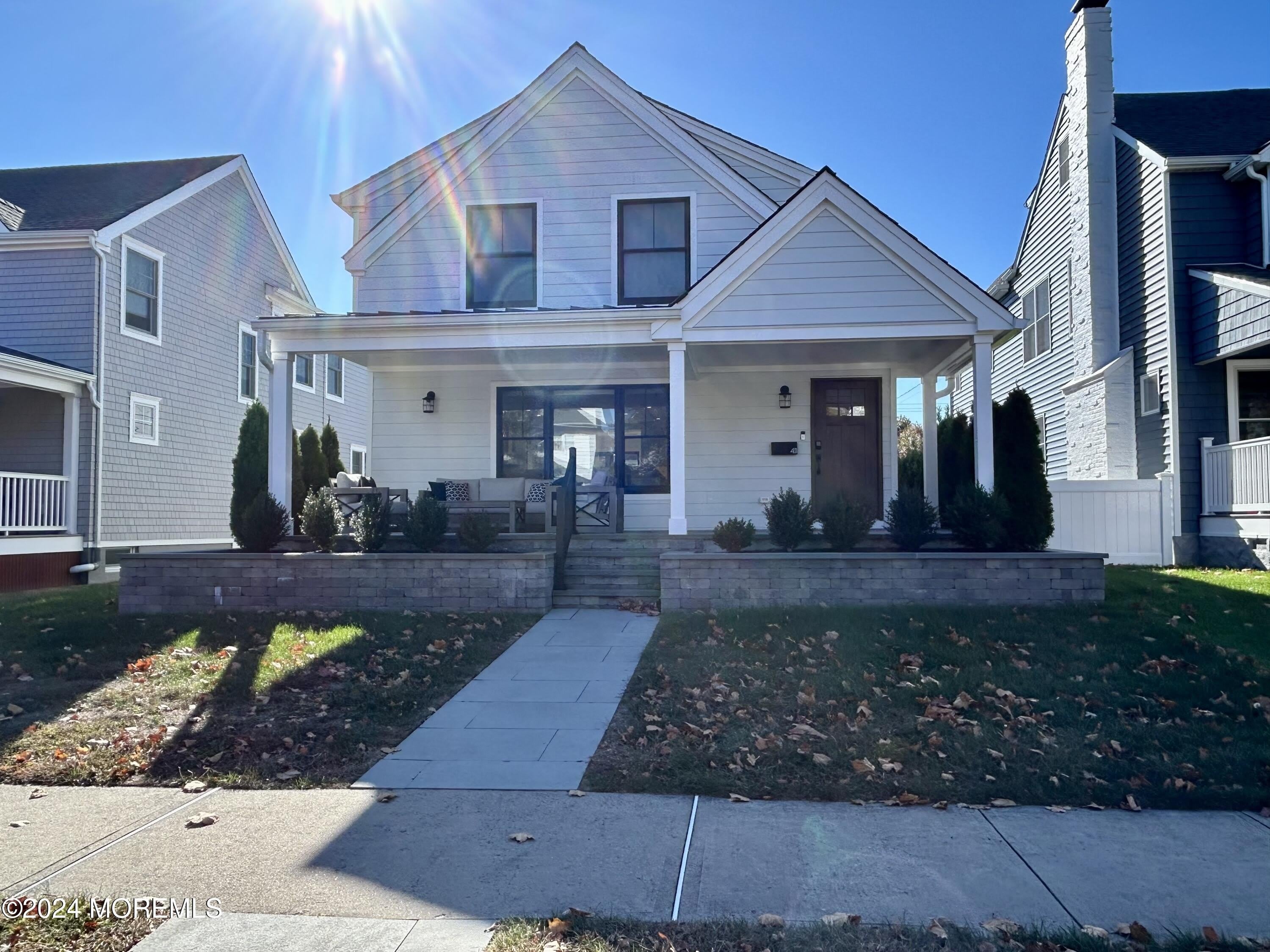 411 Sylvania Avenue – photo 1