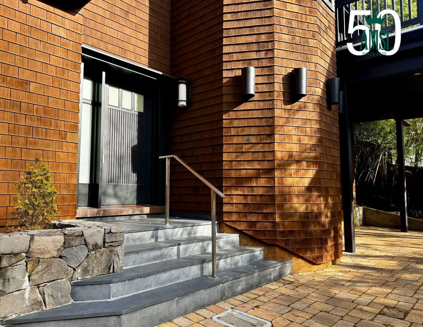 Private. Polished. Perfectly Larkspur. – photo 2