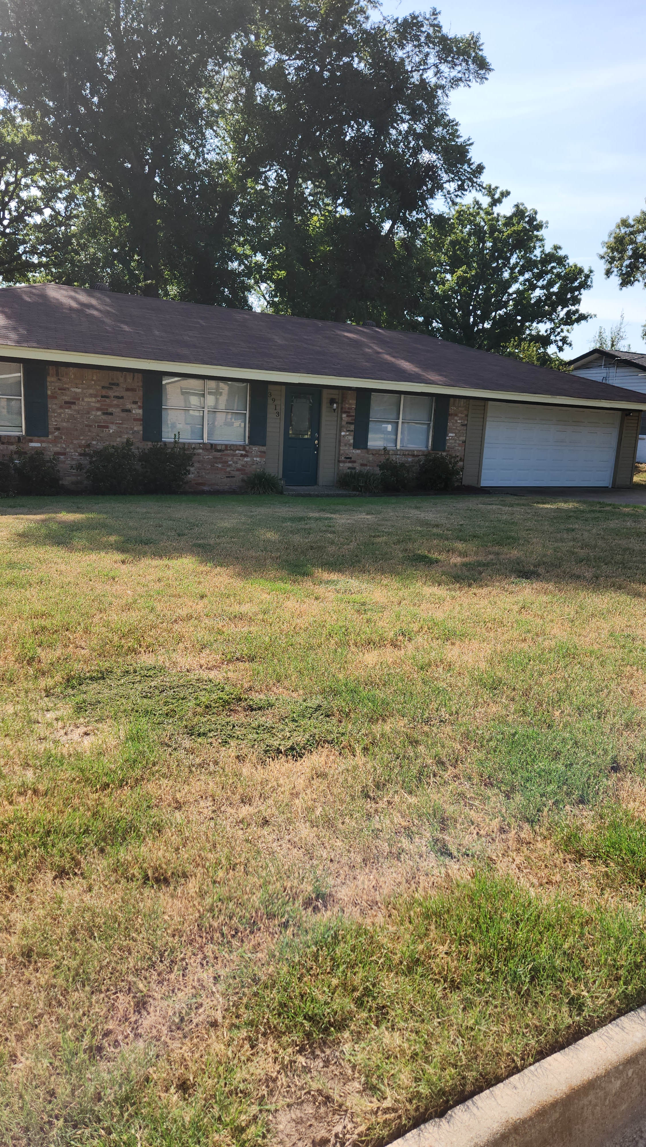 3913 Darrell Ln – photo 2