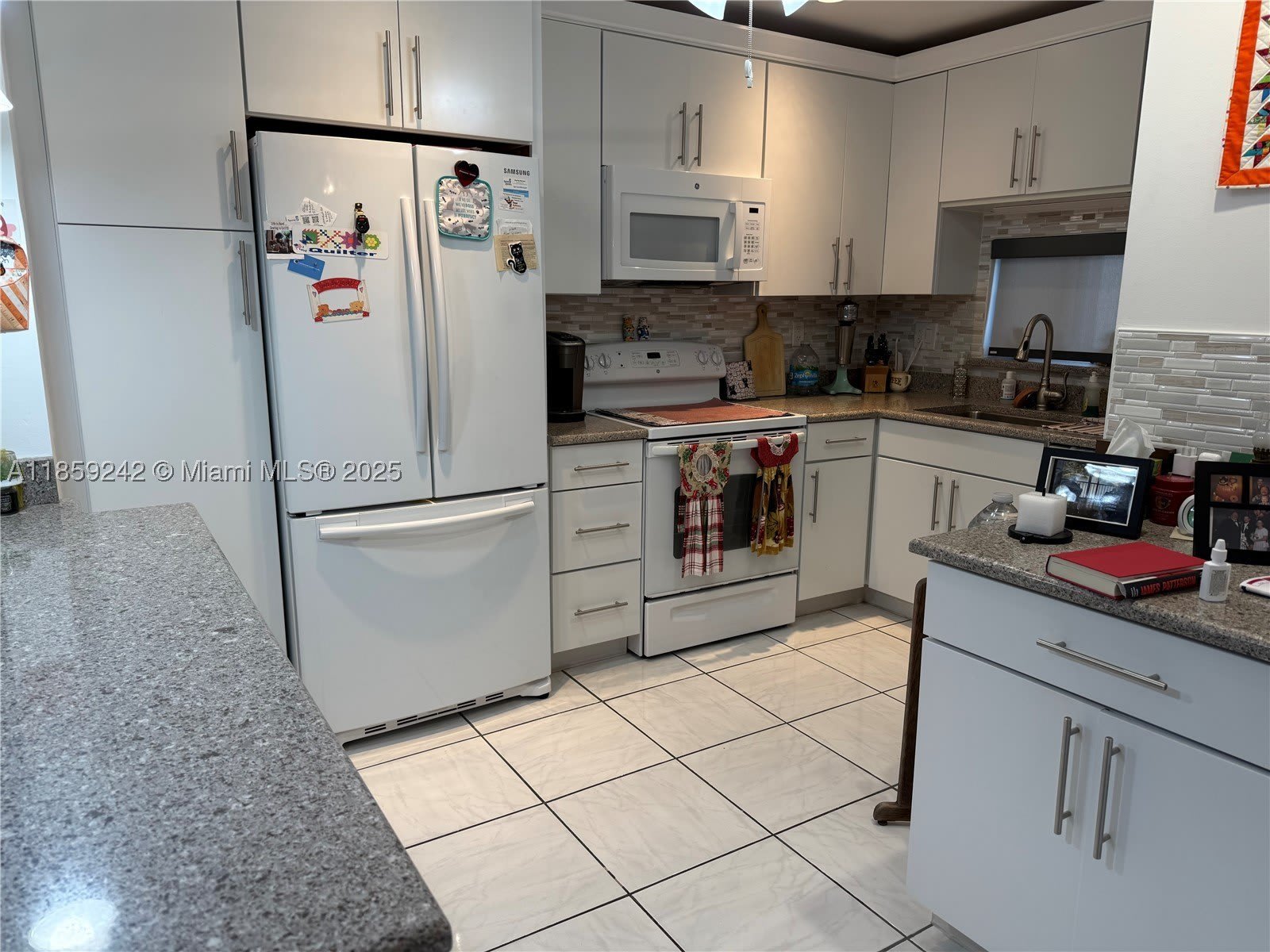 8981 S Hollybrook Blvd – photo 3