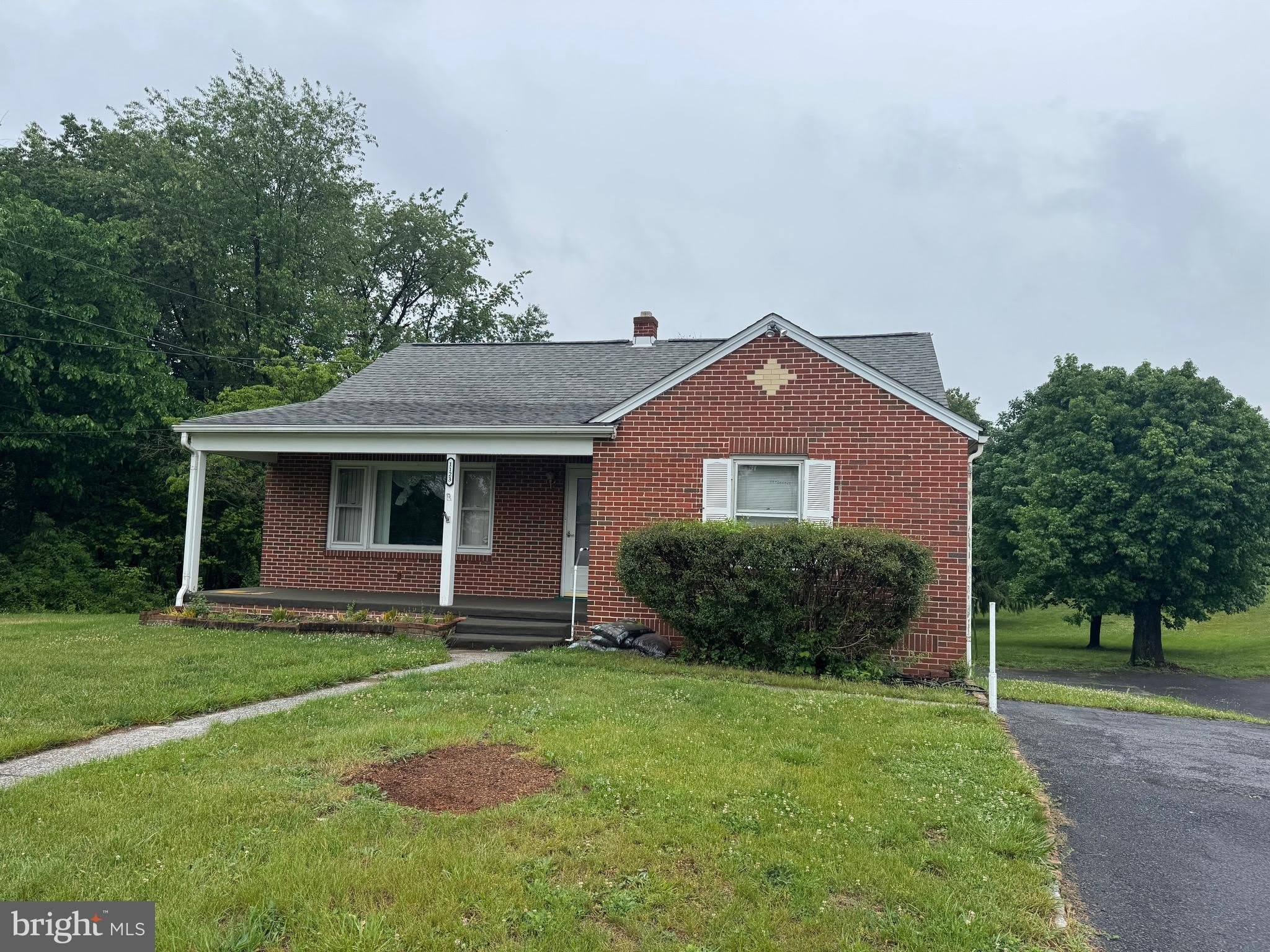 1123 SHEPHERDSTOWN Road – photo 1