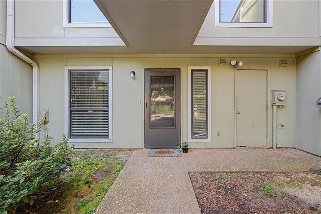 6350 Hawthorne Terrace – photo 5