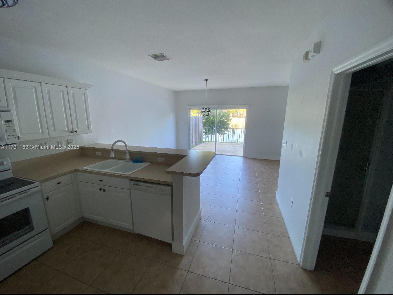 9283 Southwest 219th Street – photo 2