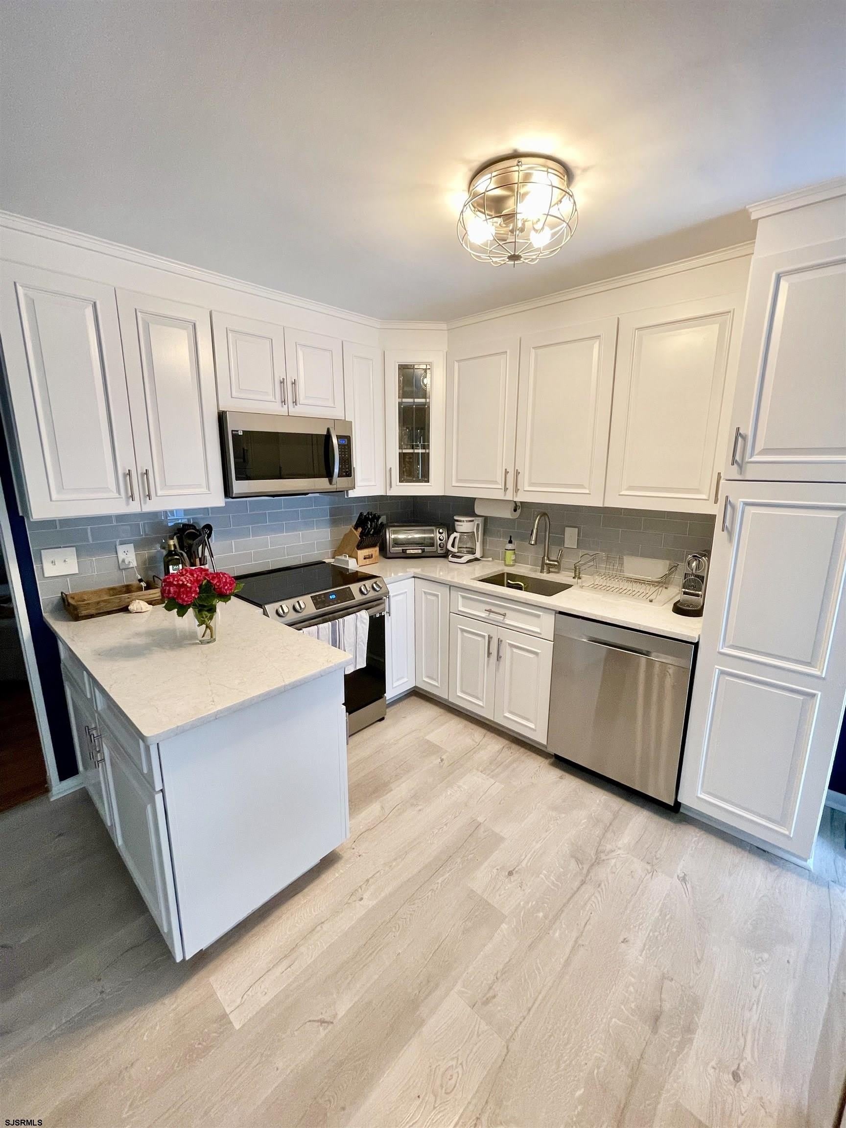 325 14th St S – photo 5