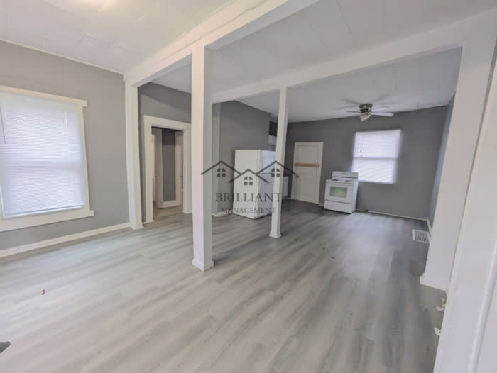 2239 East 34th Street – photo 5