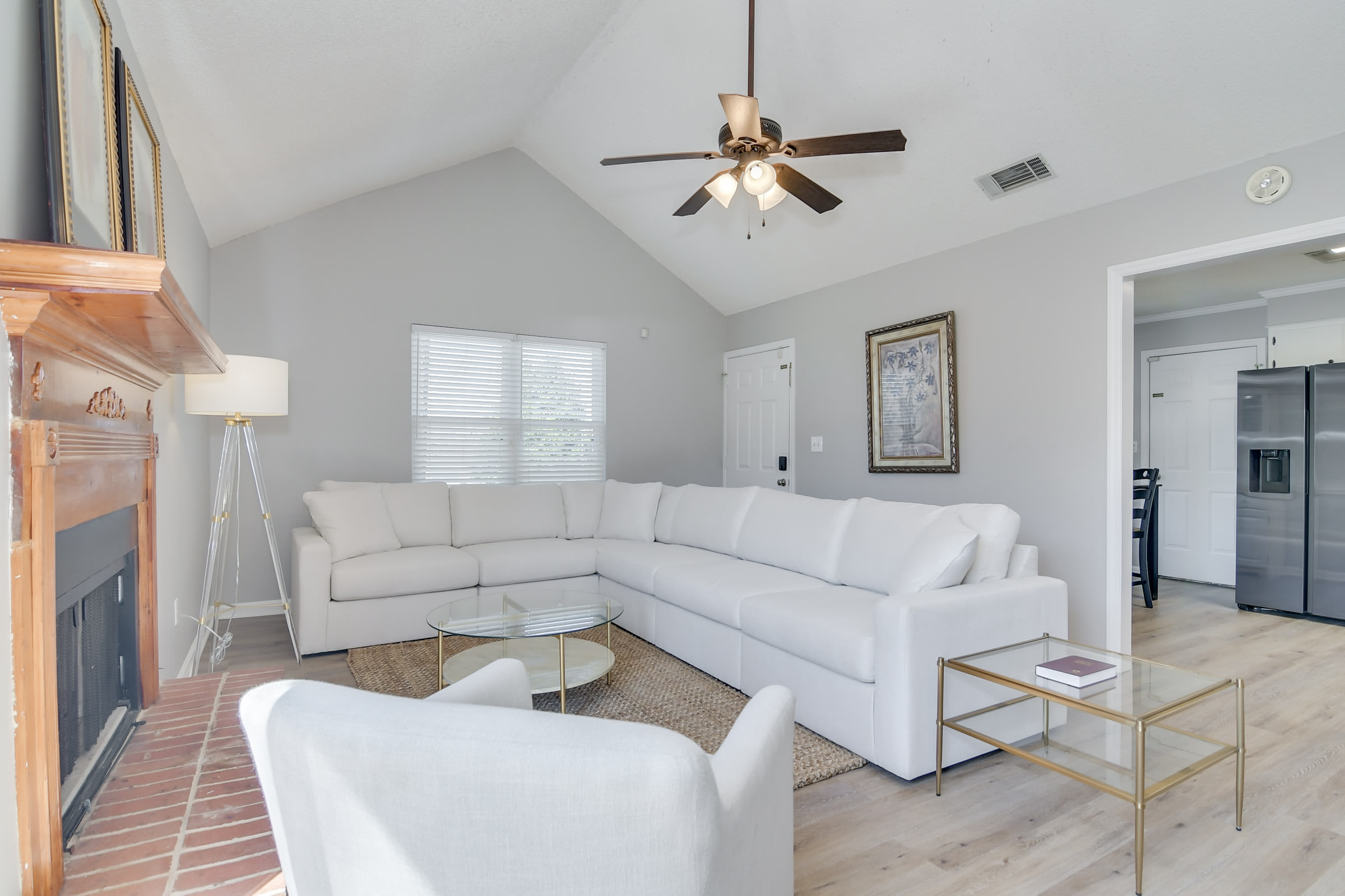662 Tara Lane – photo 5
