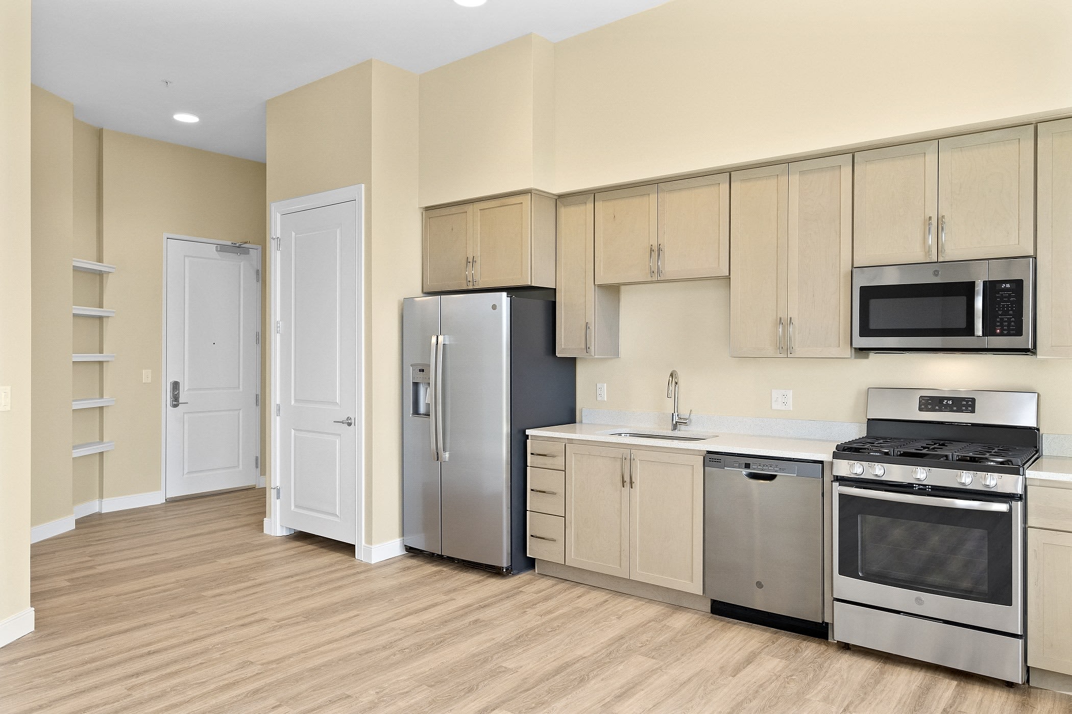 560 Fenster Street – photo 4