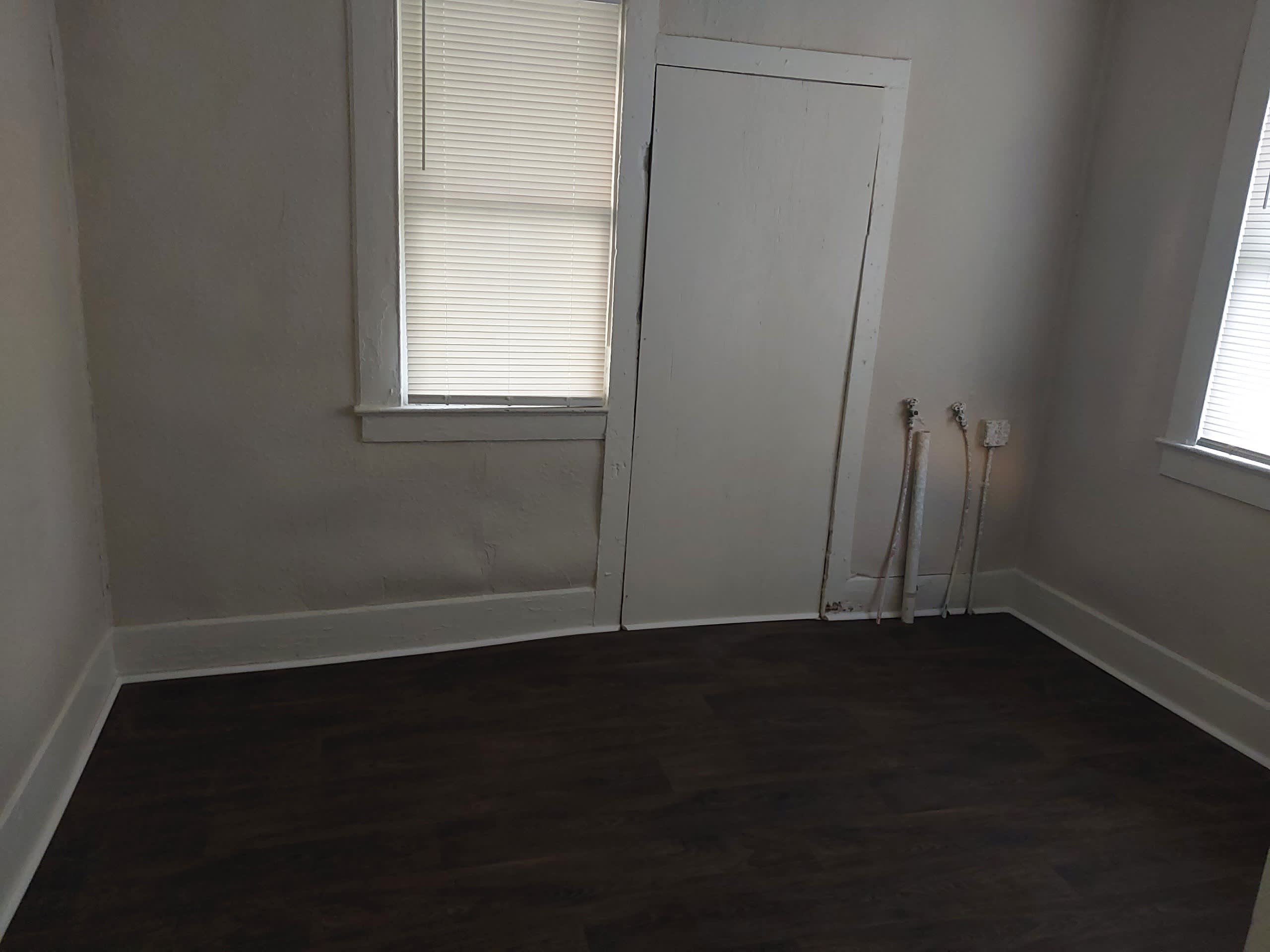 1218 W 11th St. – photo 2