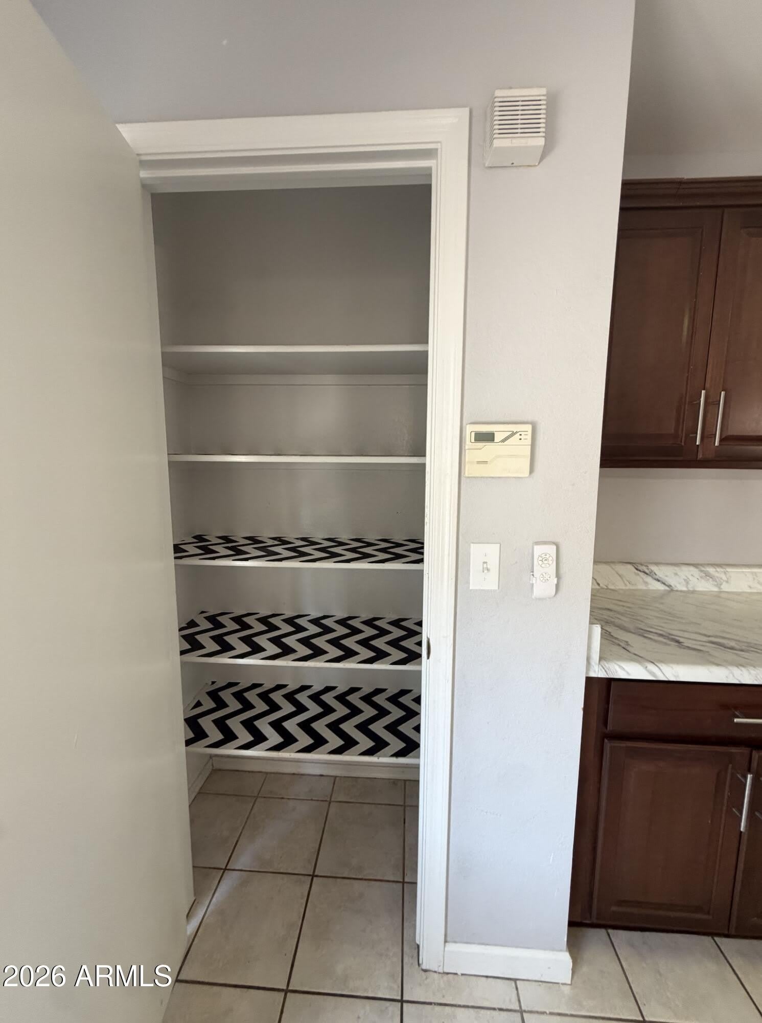 728 E ROSE MARIE Lane – photo 5