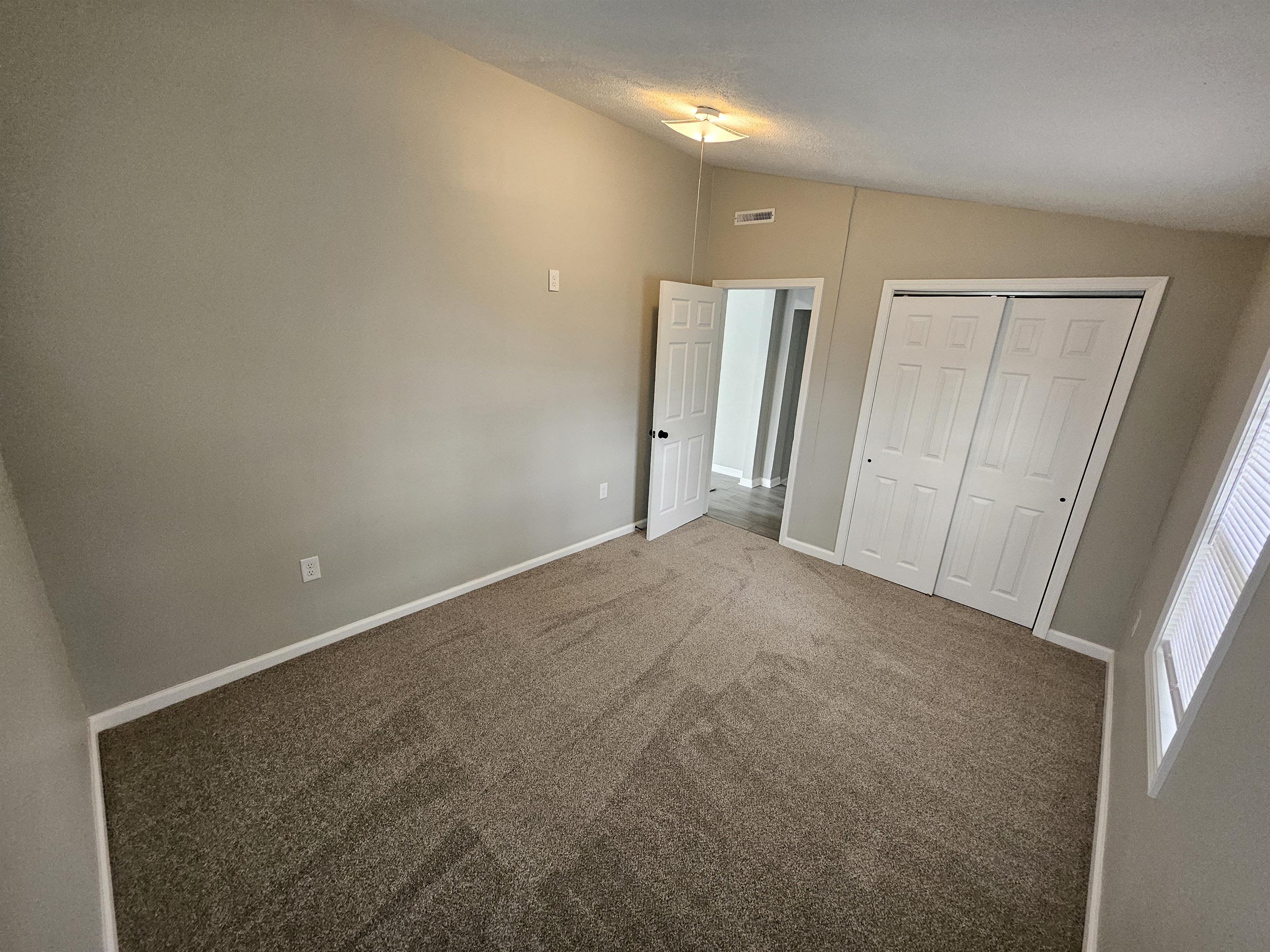 5221 Melrose Avenue – photo 5
