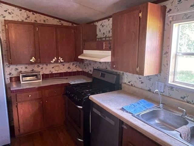 7196 NW 205TH Street – photo 3