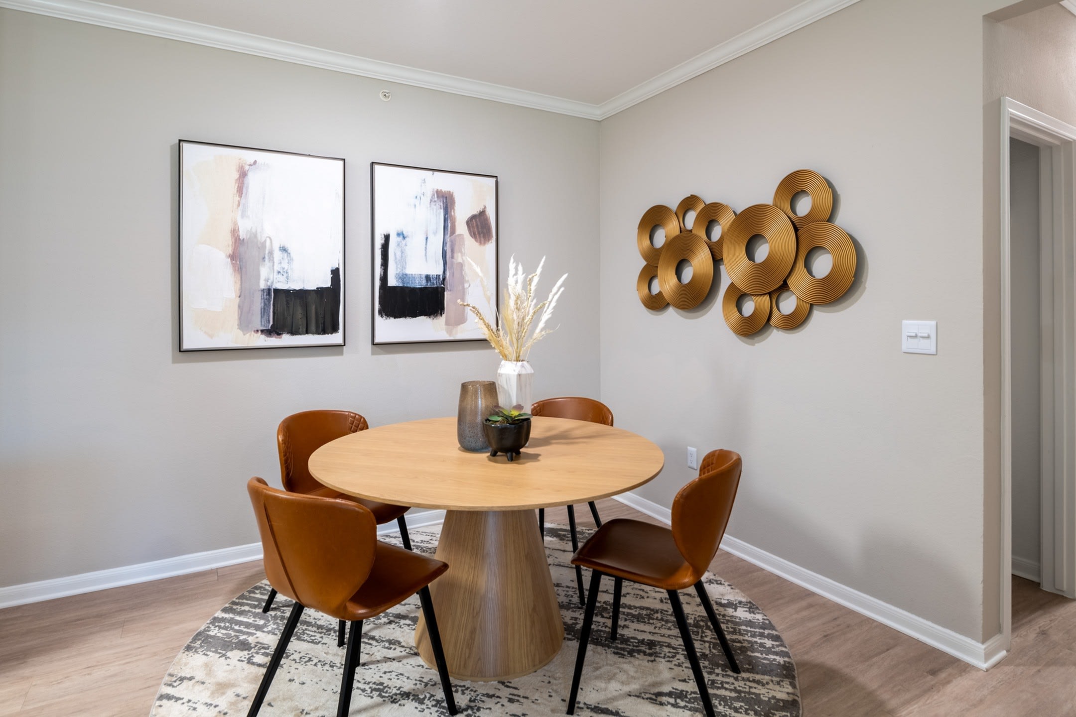 The Pointe at Vista Ridge Apartments – photo 4