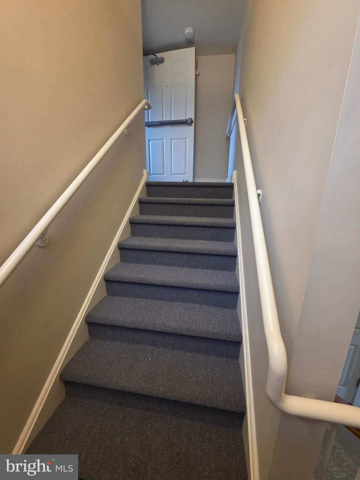 300 SPRUCE Street – photo 5