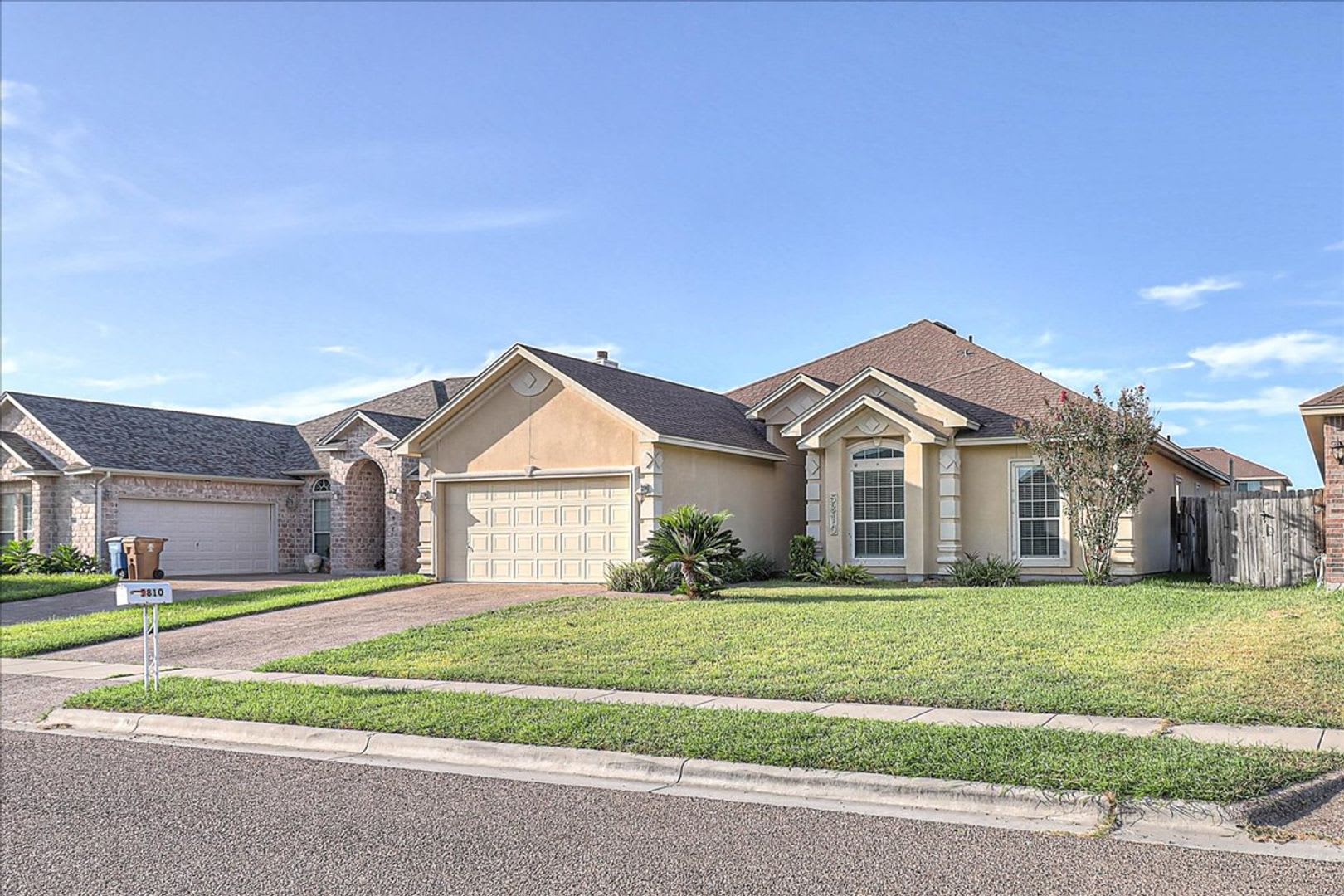 5810 Aava 4 Bed 2 5 Bath 2 775 Month – photo 4