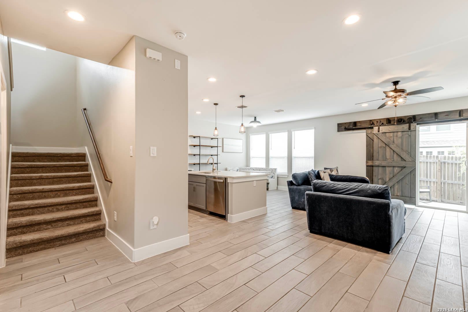 Modern 3-Bedroom Home in Alamo Heights ISD – Prime Location Near 410 & 281 – photo 4