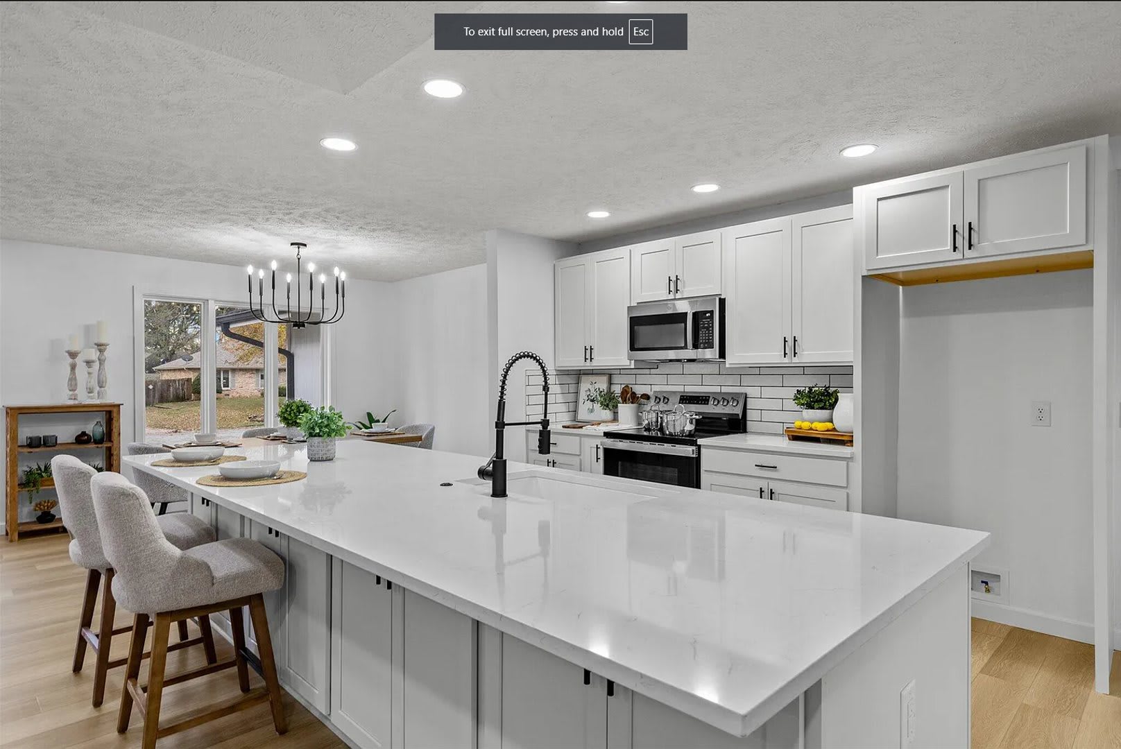 Welcome to your dream home! 4 bedroom 3 bathroom – photo 4