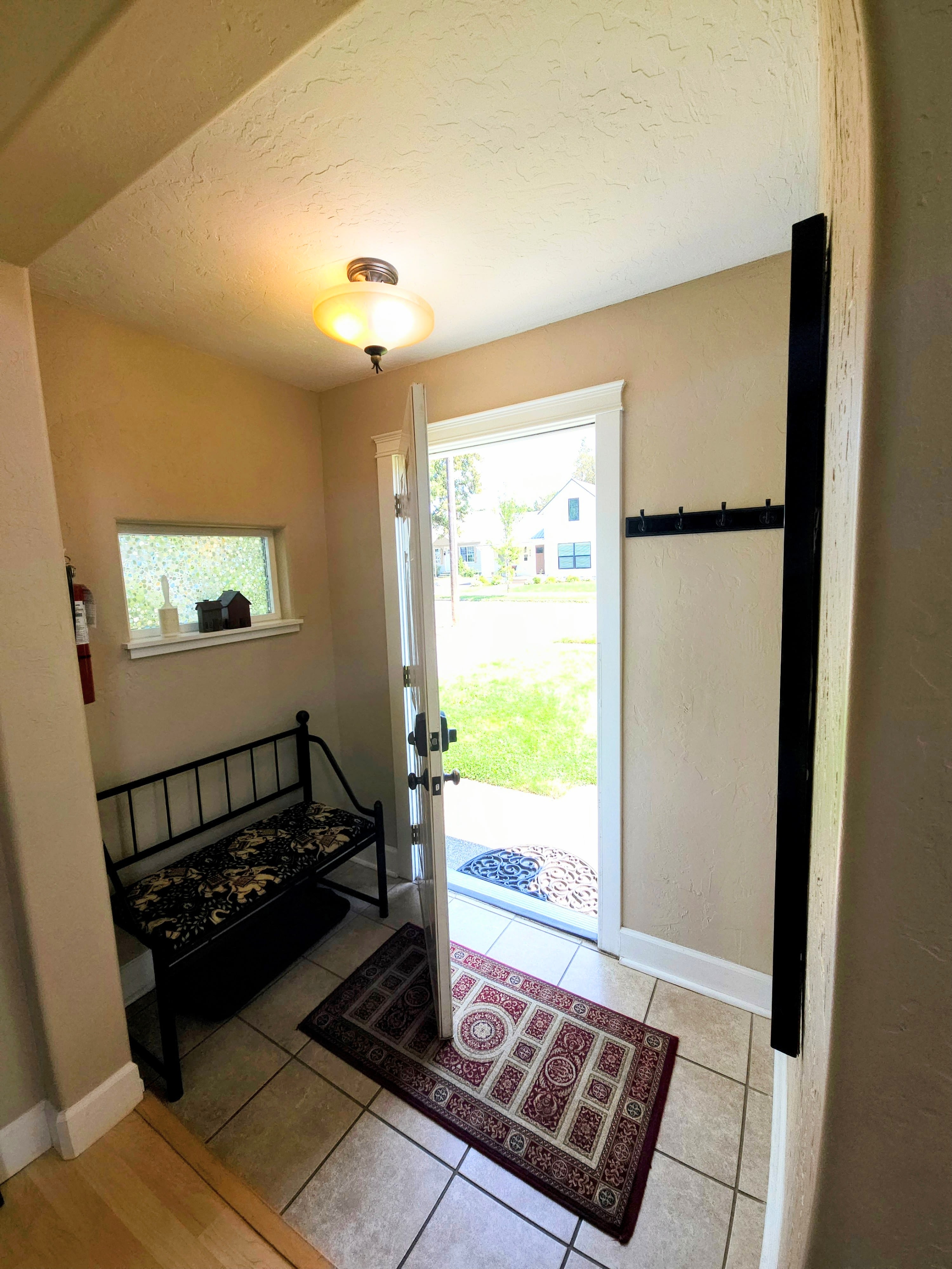 823 6th St – photo 2