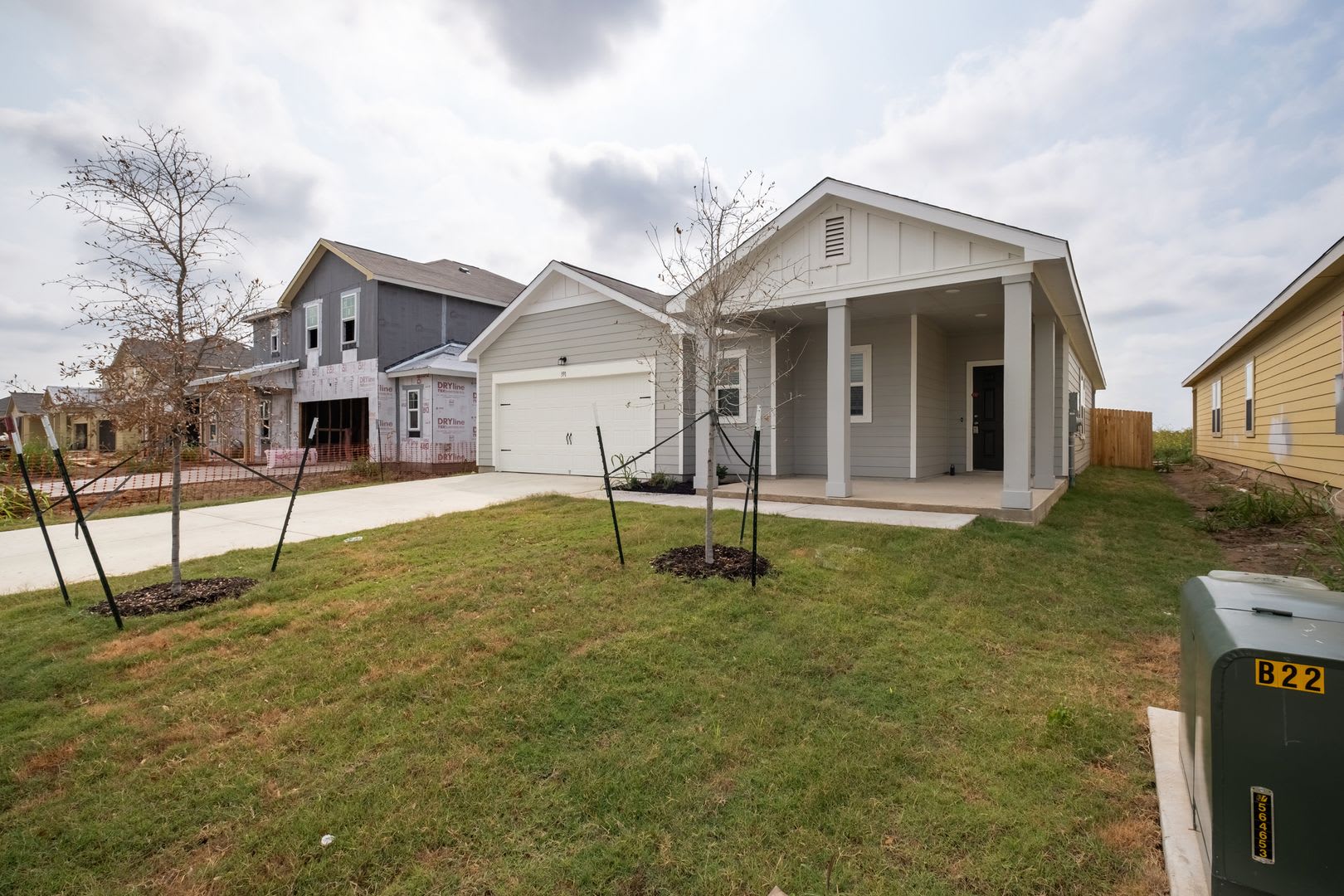 Lovely, 2021 Built, 3 Bedroom, 2 Bath Home in Kyle – photo 3