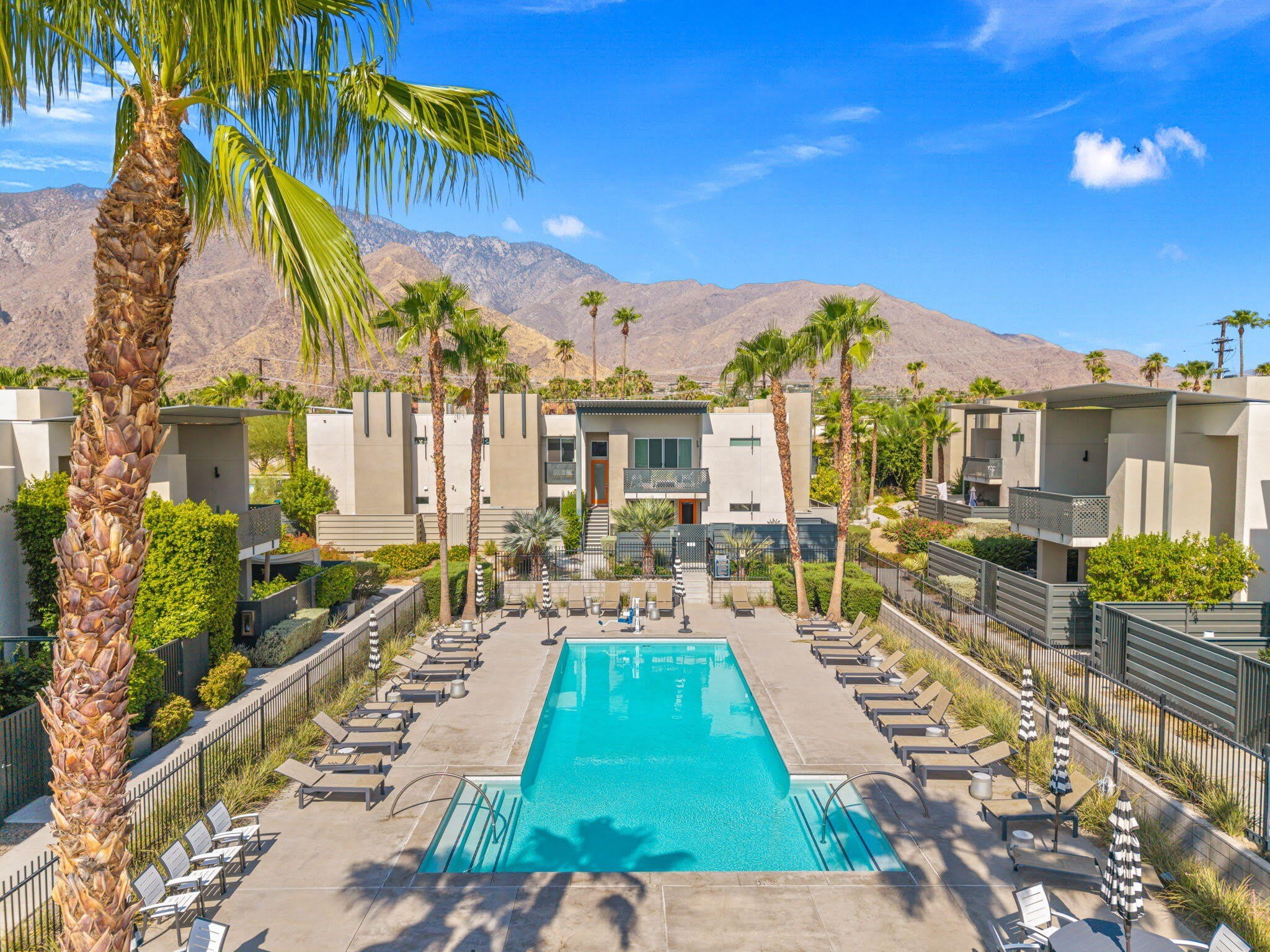 110 The Riv – photo 1