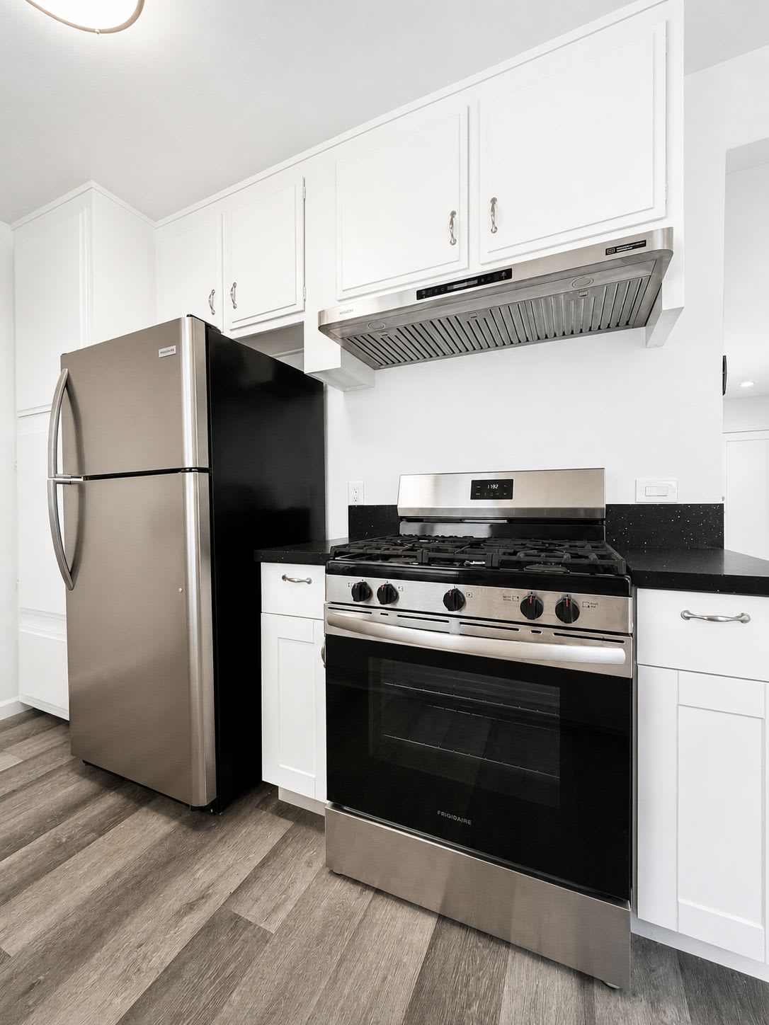 10707 Landale St – photo 5