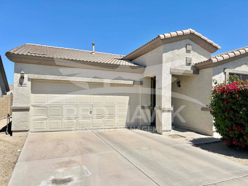 6660 E Roland St – photo 2