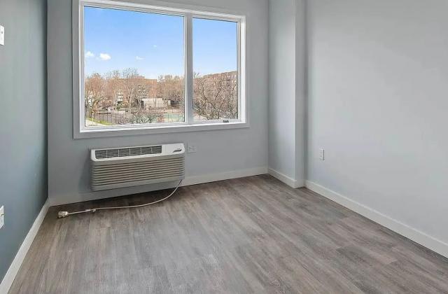 2733 East 12th Street – photo 4