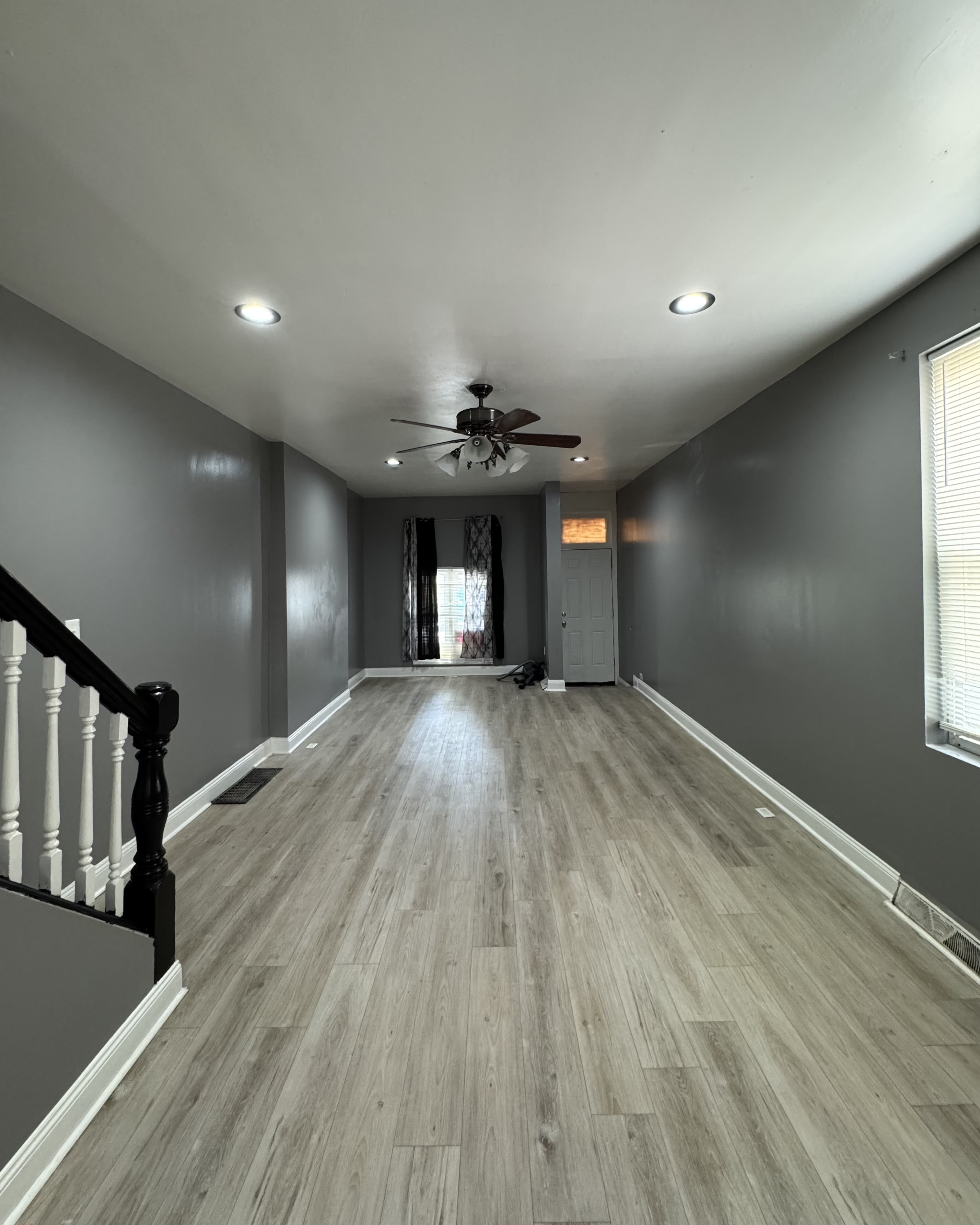 625 N Linwood Ave – photo 1