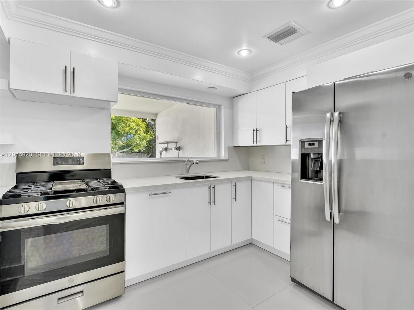 1647 Ne 146Th Street 0 Miami Fl 33181 1343 – photo 2