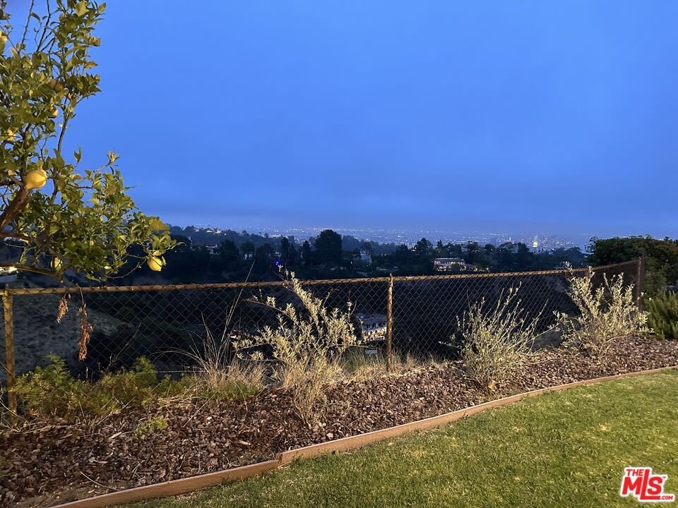 1212 Roberto Ln – photo 3