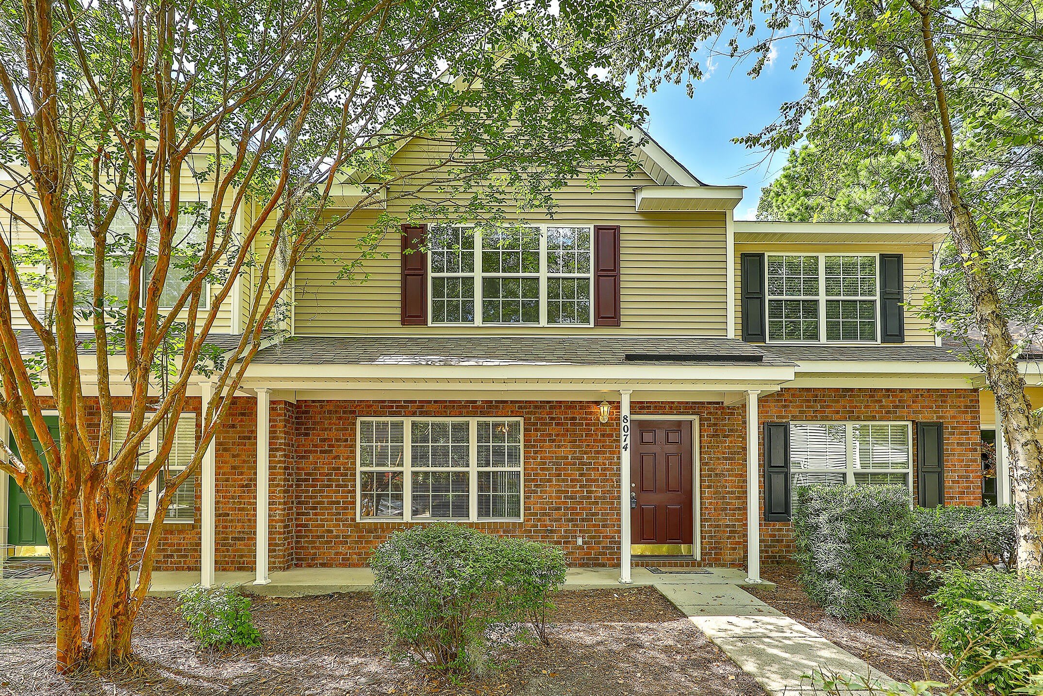 8074 Shadow Oak Drive – photo 2