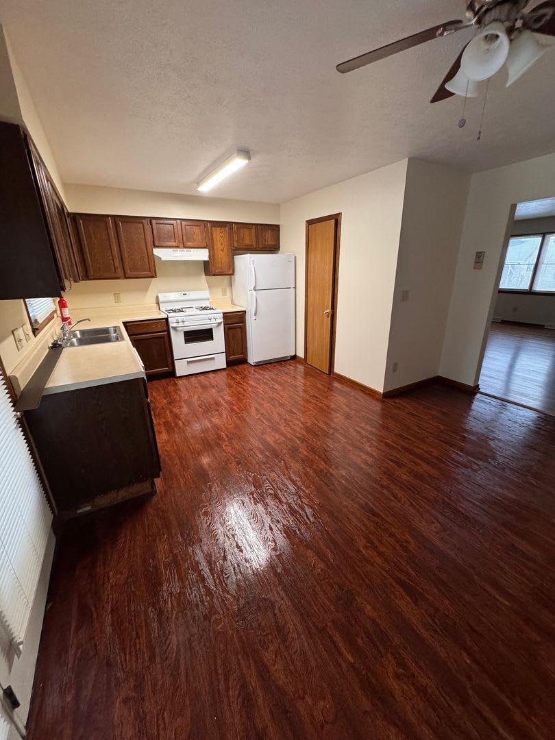 103 Hazel St – photo 4