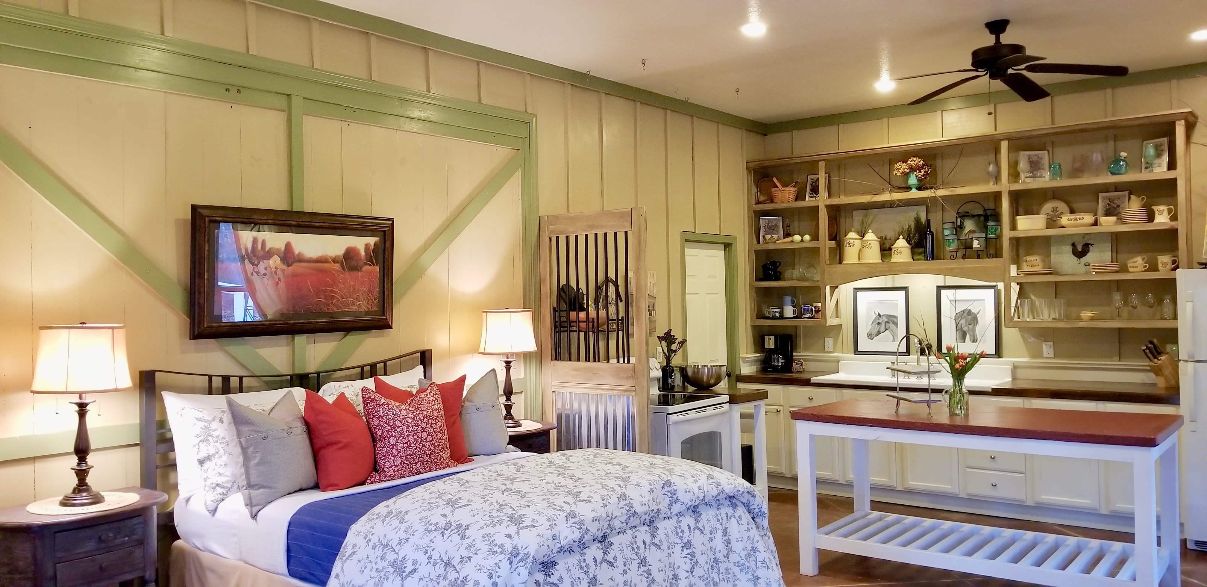 203 Lucky Horse Lane – photo 1