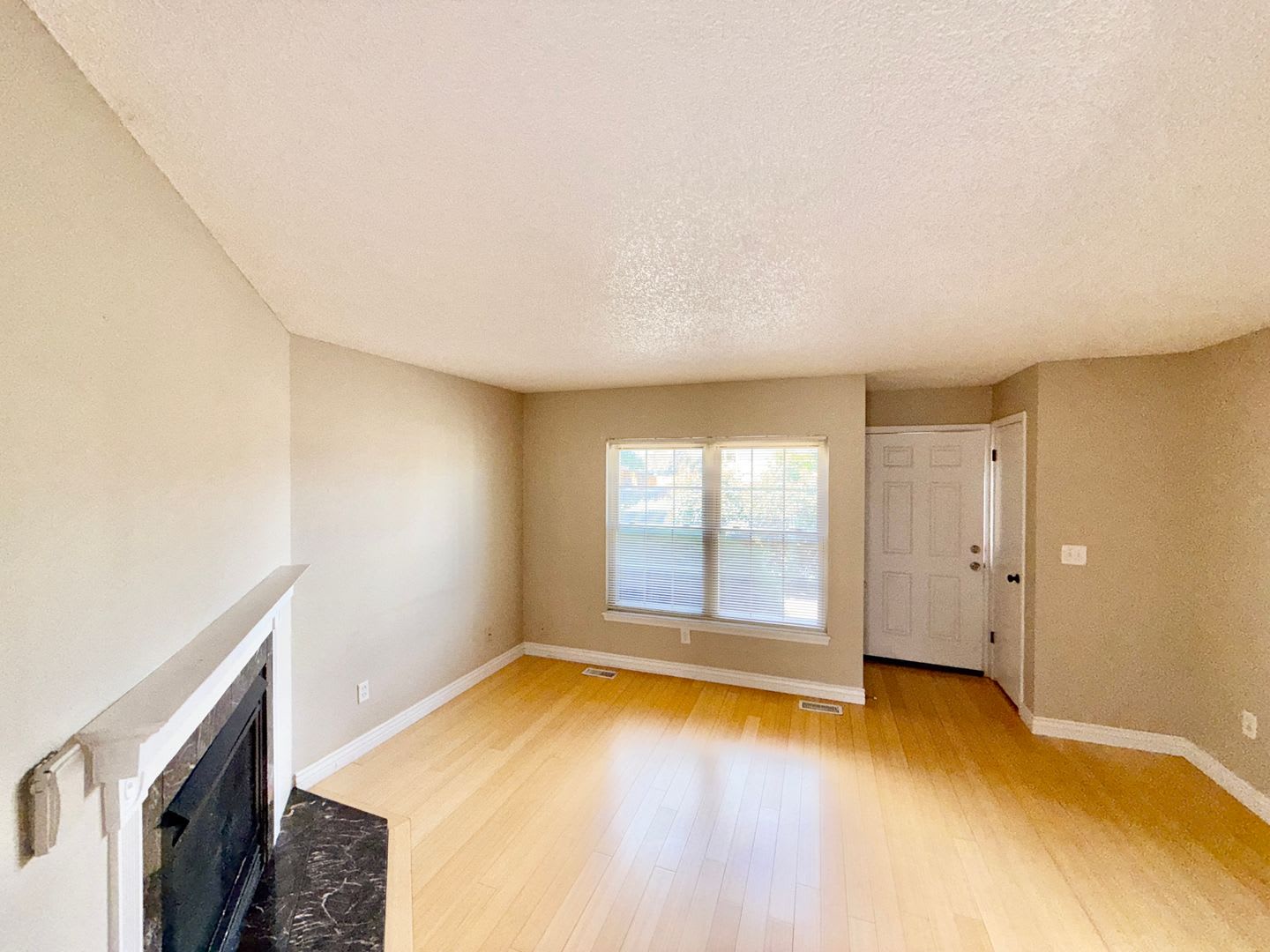 Charming 2 Bedroom Townhome In Briargate With So Much New – photo 3