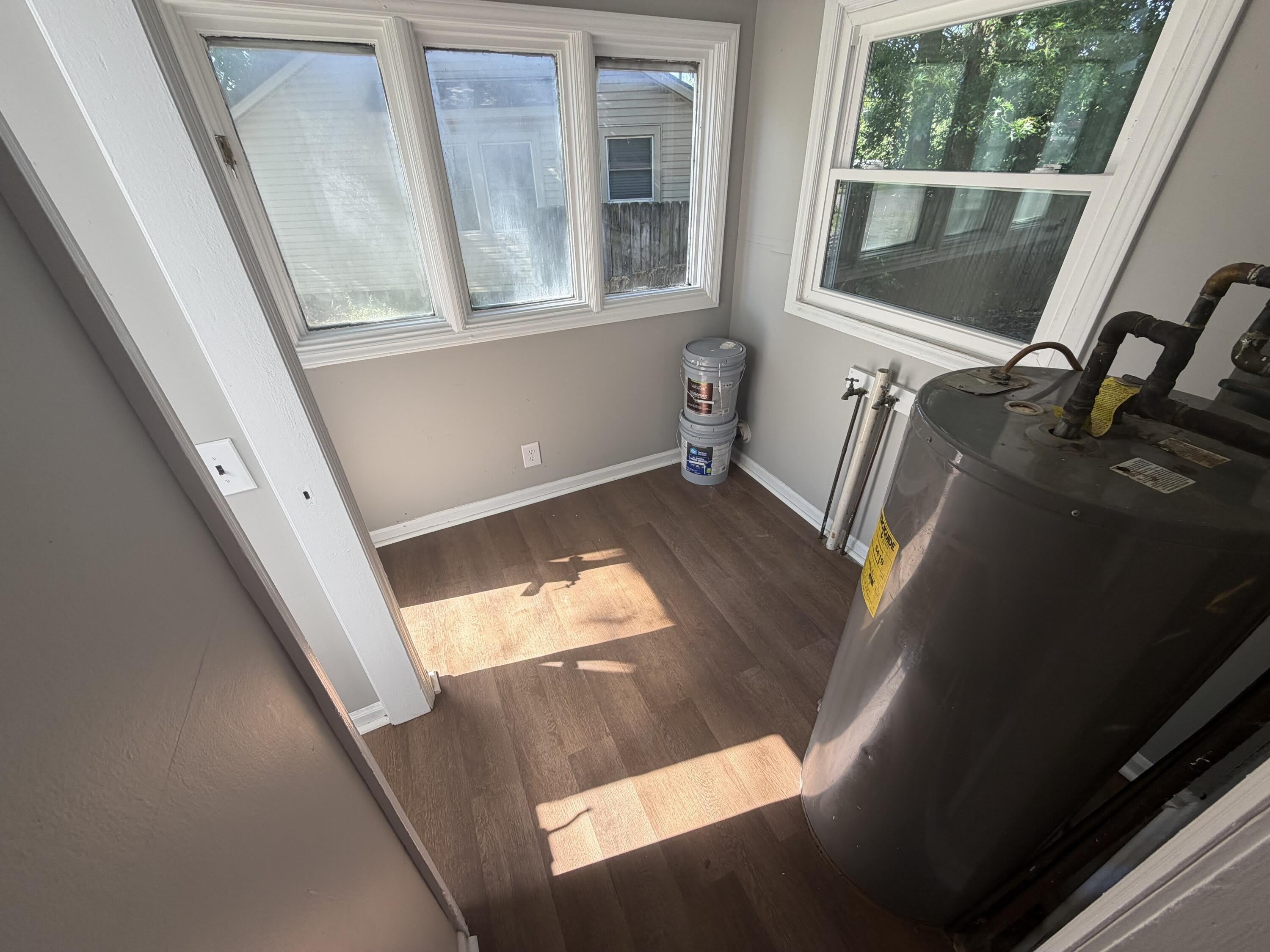 1120 Sparks Road – photo 4
