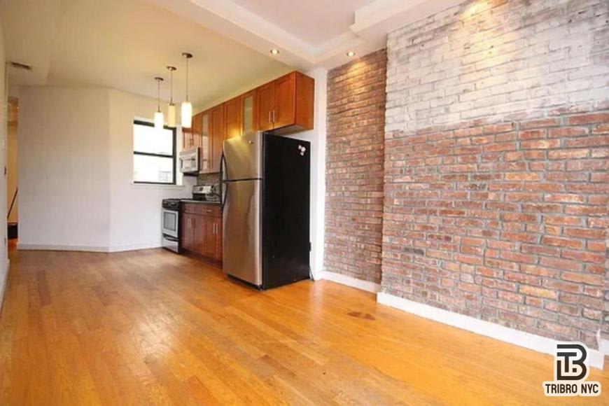 977 jefferson avenue – photo 2