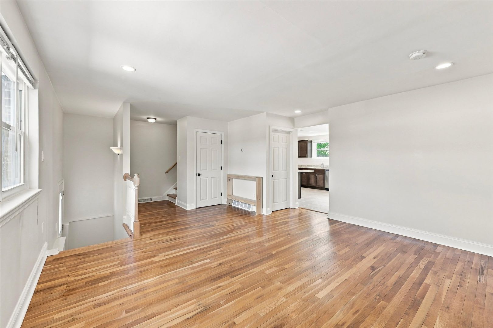 3 Bedroom Renovated Borough Townhome With Fenced Yard Off Street Parking Walk To Downtown West Chester – photo 3