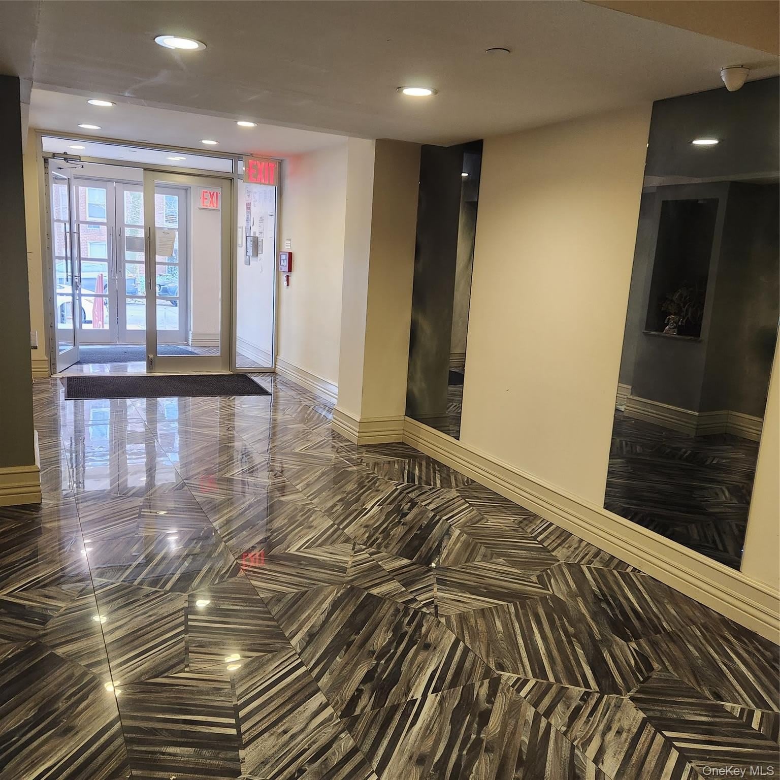 85-15 120th Street – photo 2